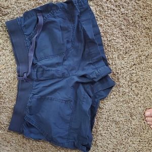 Navy shorts with jaw string